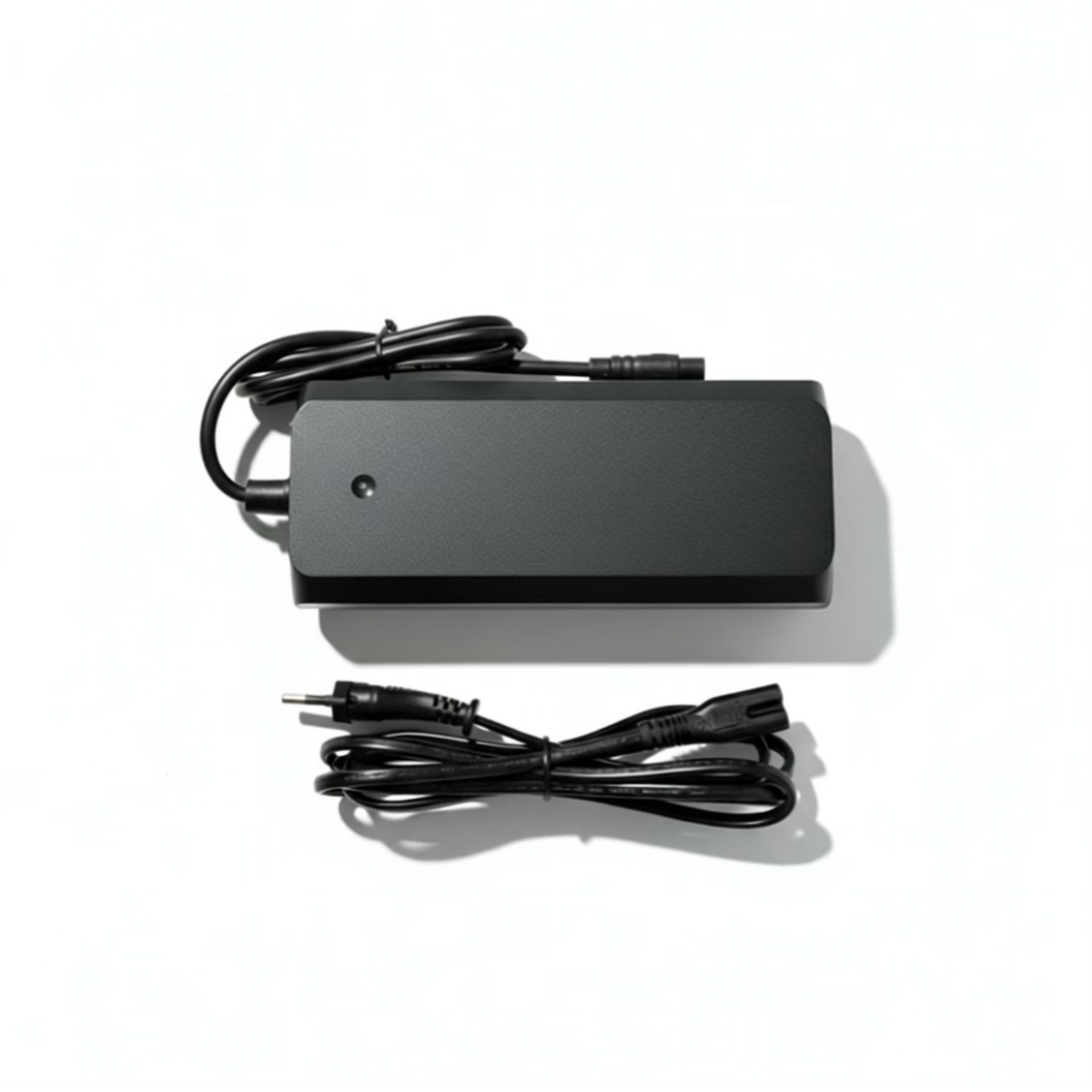 Chargeur de batterie mixte 36V 4A noir pour vélo électrique
