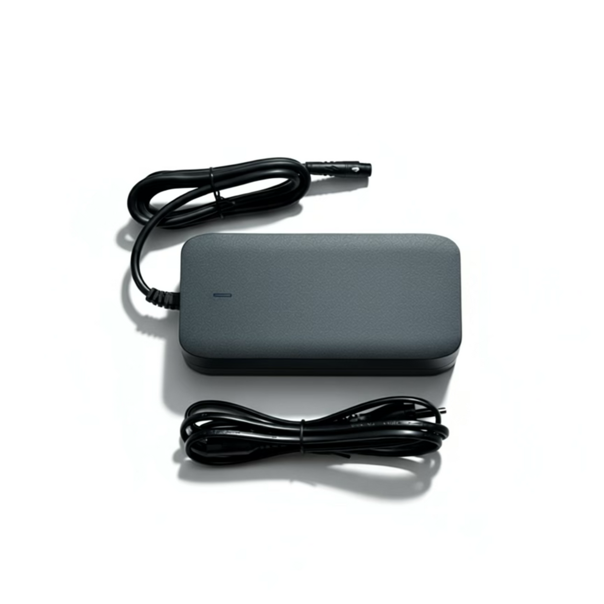 Chargeur de batterie standard 36V 4A noir pour vélo électrique
